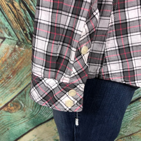 D7 - Torrid| Plaid Challis Camp Shirt- 00 - Picture 3 of 7